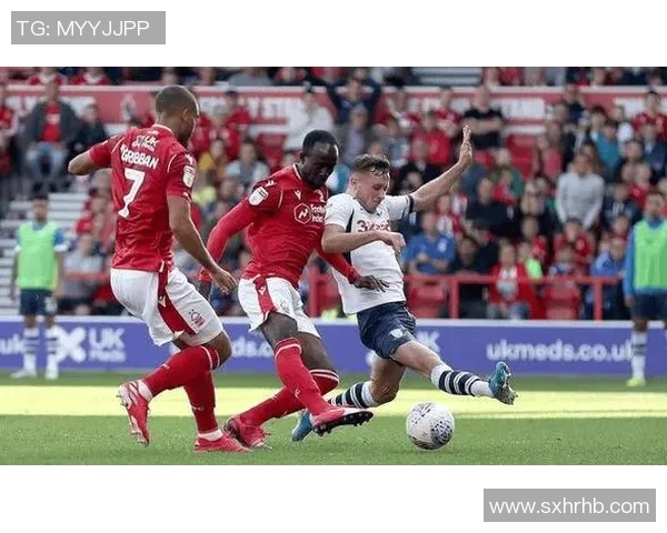 丽兹联迎战赫尔城争夺英冠积分榜关键战役的精彩对决